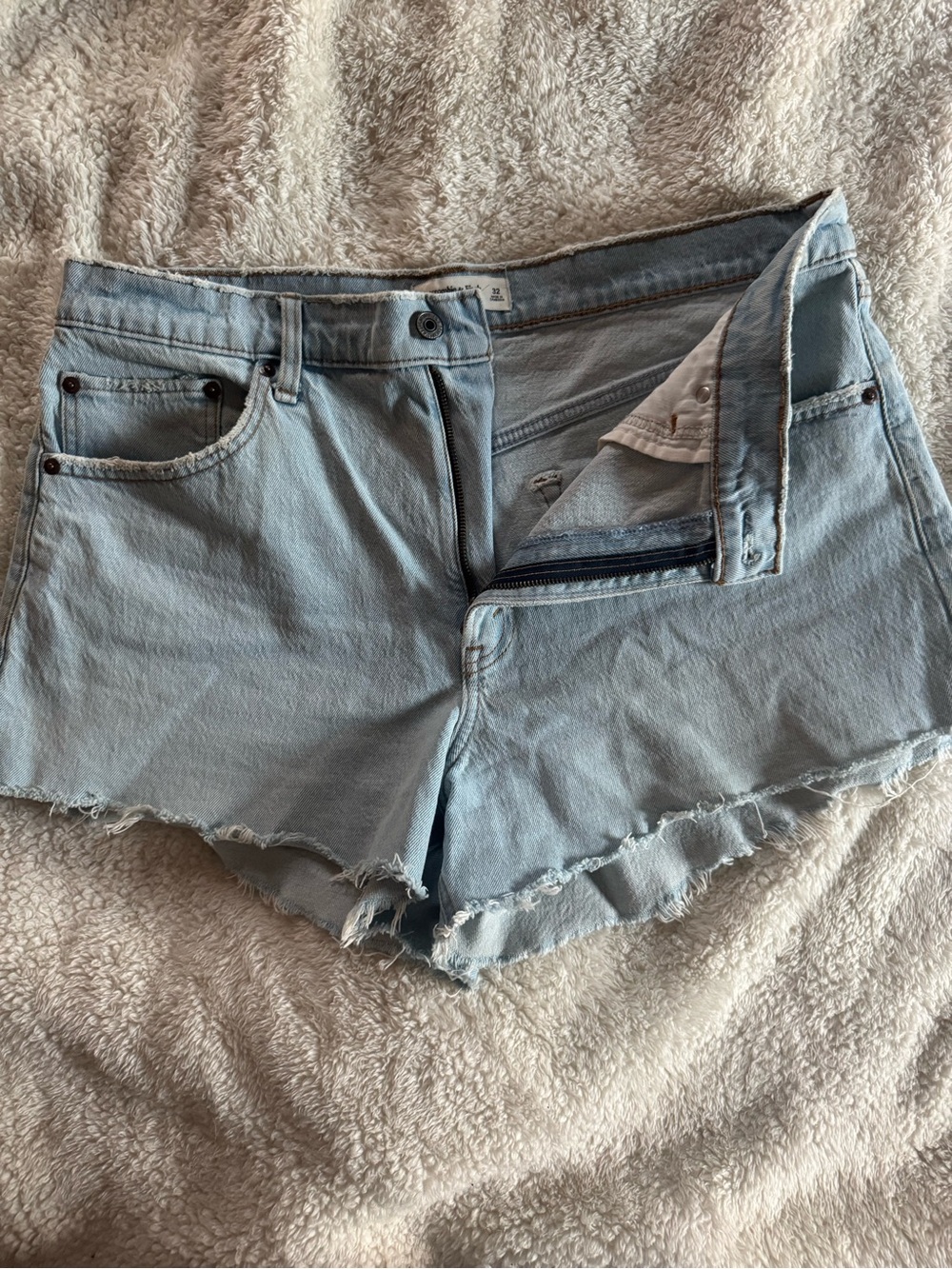 Abercrombie & Fitch Light Wash Denim Cutoff Shorts